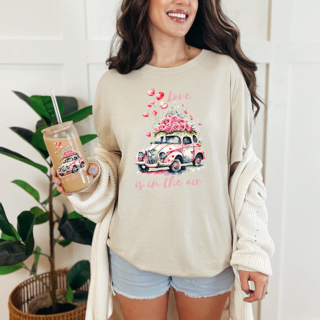 T-shirt St-Valentin L'amour est dans l'air, chemise st-valentin, cadeau pour elle,