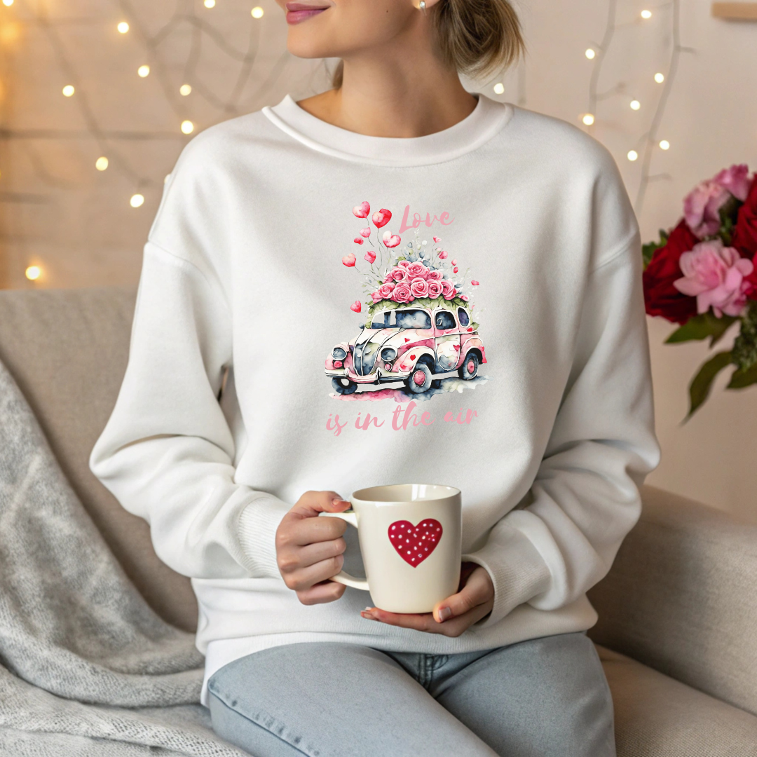 Chandail St-Valentin love is in the air, Sweatshirt St-Valentin roses et ballons, cadeau pour elle St-valentin