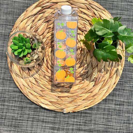 Bouteille style carton lait avec design citrouille d'halloween, Gobelet d'halloween