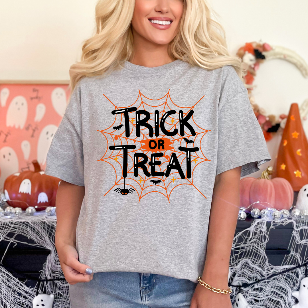 T-shirt Halloween Trick or Treats,