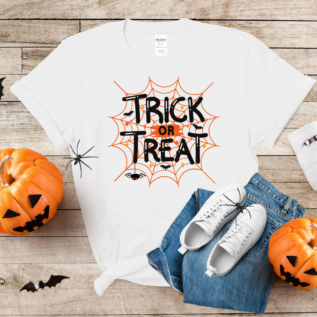 T-shirt Halloween Trick or Treats,