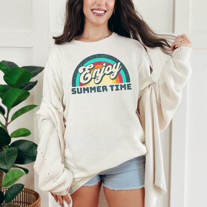 T-shirt style vintage, rétro grunge arc-en-ciel, T-shirt d'été et de plage
