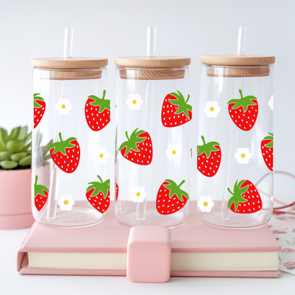 Verre à café glacé avec motifs fraises