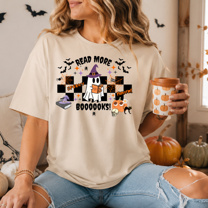 T-Shirt Fantôme de Lecture Rétro | Chandail Halloween Bookish