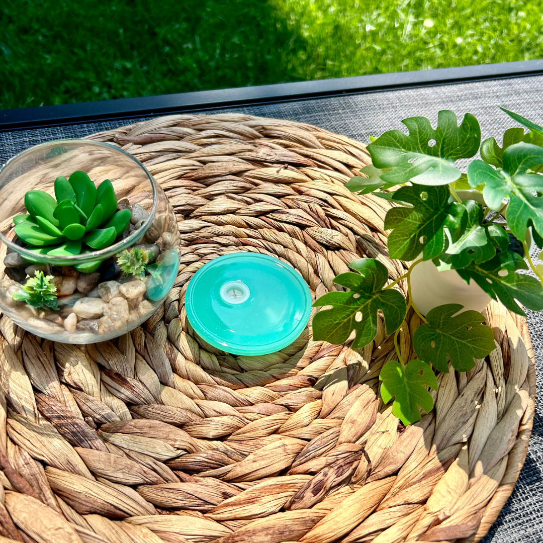 Couvercle en acrylique pour verre 16 oz, couleur vert menthe.