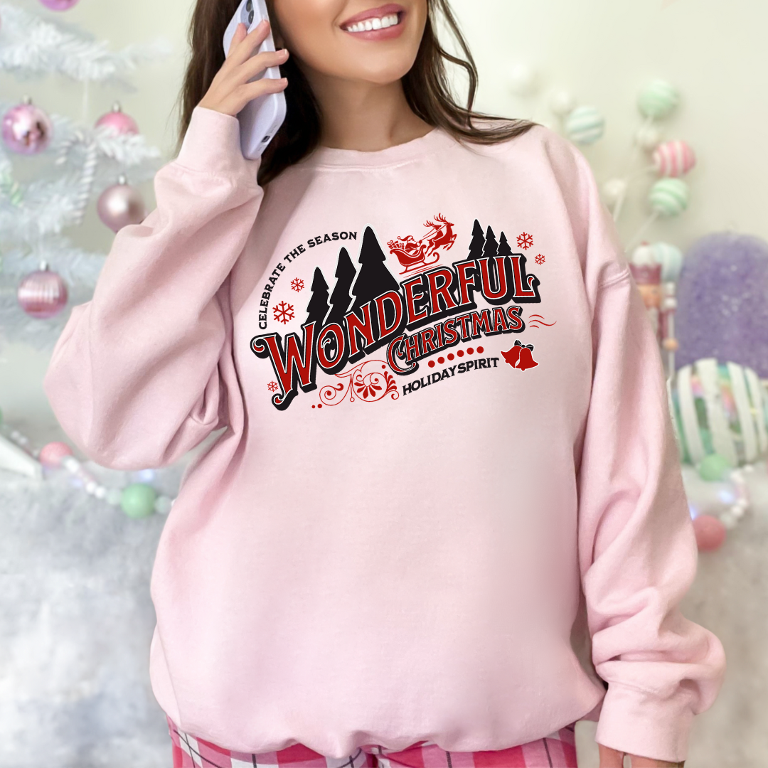 Sweatshirt Gildan rose au design de Noël Wonderful christmas style rétro rouge et noir. Boutik Mains Créatives.