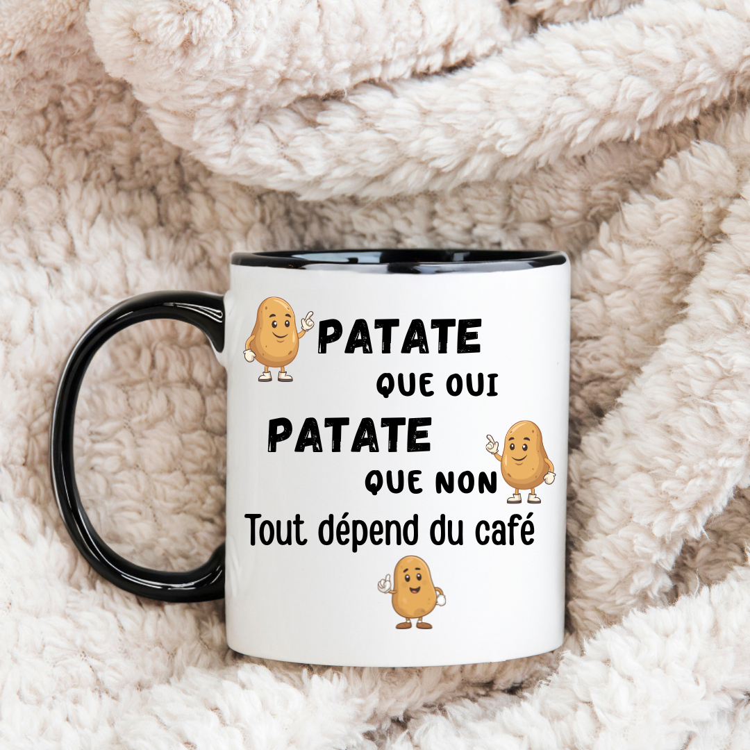 Mug drôle avec personnages de patates et citation humoristique sur le café
