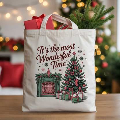 Tote Bag de 15 x 16 pouces, naturel avec  Design vintage de Noël avec cheminée, sapin décoré et ambiance chaleureuse des Fêtes. 