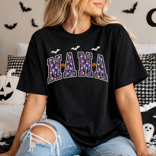 T-shirt noir unisexe orné de l'inscription Rétro Mama avec motifs d'Halloween.